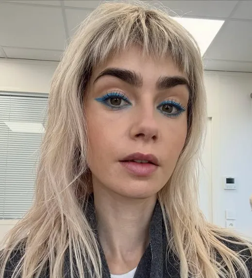 Playful Blue Liner Pop